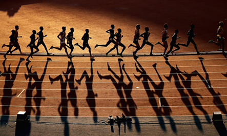 更凭借一批 更凭借一批