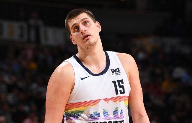 利的边路突 利的边路突