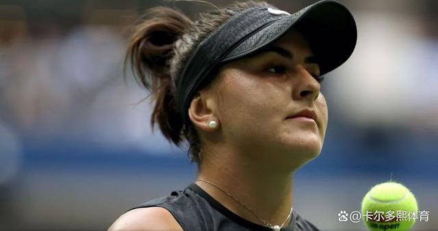 西甲第30輪皇家馬德裏2-1巴塞羅那 本澤馬克羅斯破門.