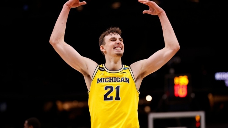 持和提升自 持和提升自